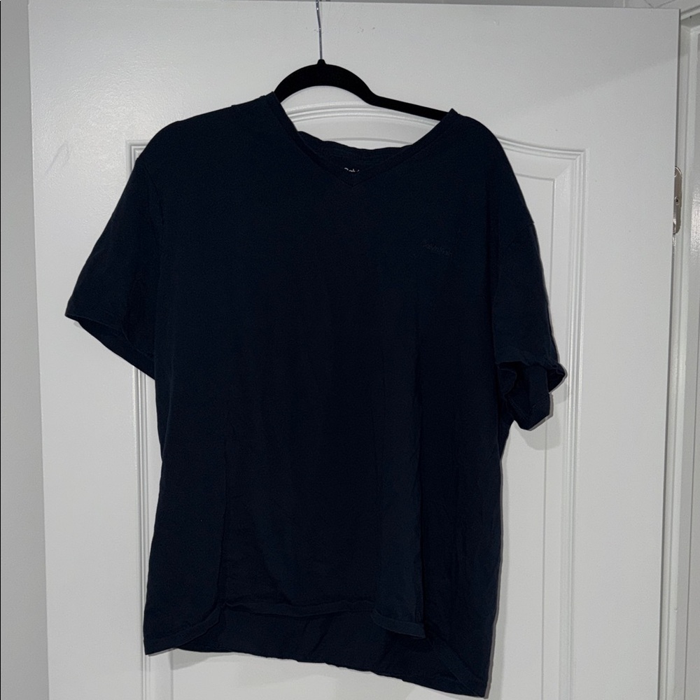 Calvin Klein Men's Short-Sleeve Tee in Navy Blue